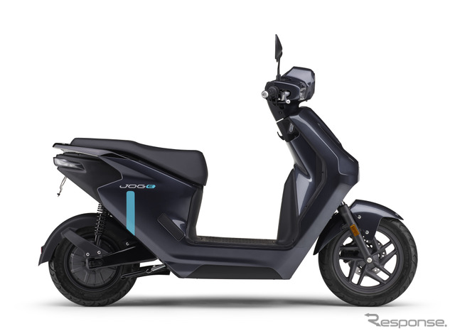 ヤマハの原付「ジョグ」が新型電動スクーターに変身！ ホンダの交換式
