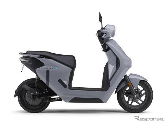 ヤマハの原付「ジョグ」が新型電動スクーターに変身！ ホンダの交換式