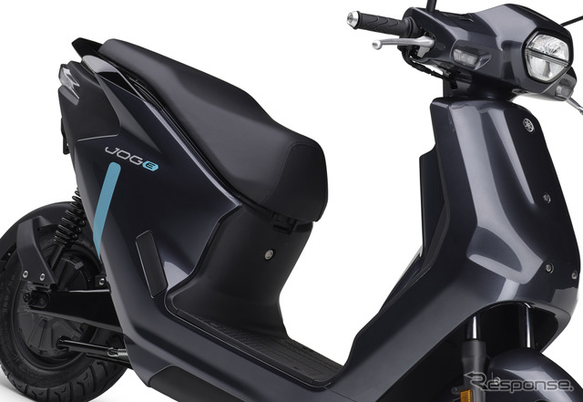 ヤマハの原付「ジョグ」が新型電動スクーターに変身！ ホンダの交換式