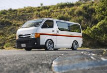 200系ハイエースを左ハンドル化!? 旧き良きアメリカを宿した唯一無二の一台…CARTUNE PickUpCars 2026 200系ハイエースを左ハンドル化!? 旧き良きアメリカを宿した唯一無二の一台…CARTUNE PickUpCars 2026