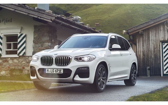 BMW - X3（PHV）