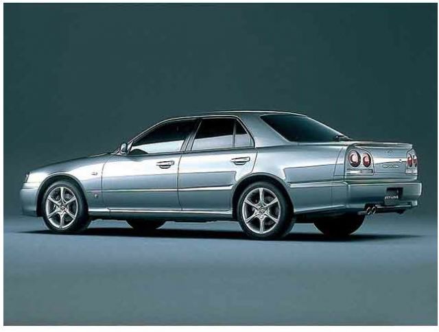 車種画像 背面 日産 スカイライン セダン R34 25gt 25gt V 1998年登録 2500cc Er34 4at Fr ハイオク E燃費